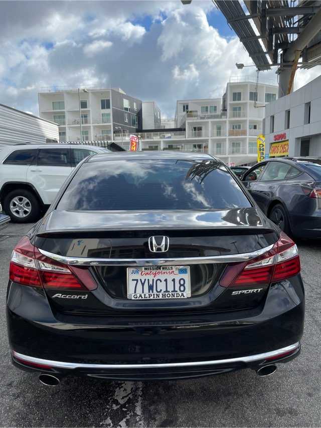 Honda Accord Image 3